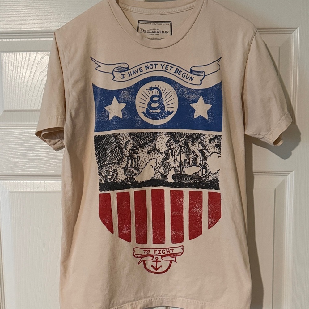 Men's Patriotic Graphic Tee - Cream Blue and Red - Picture 1 of 4